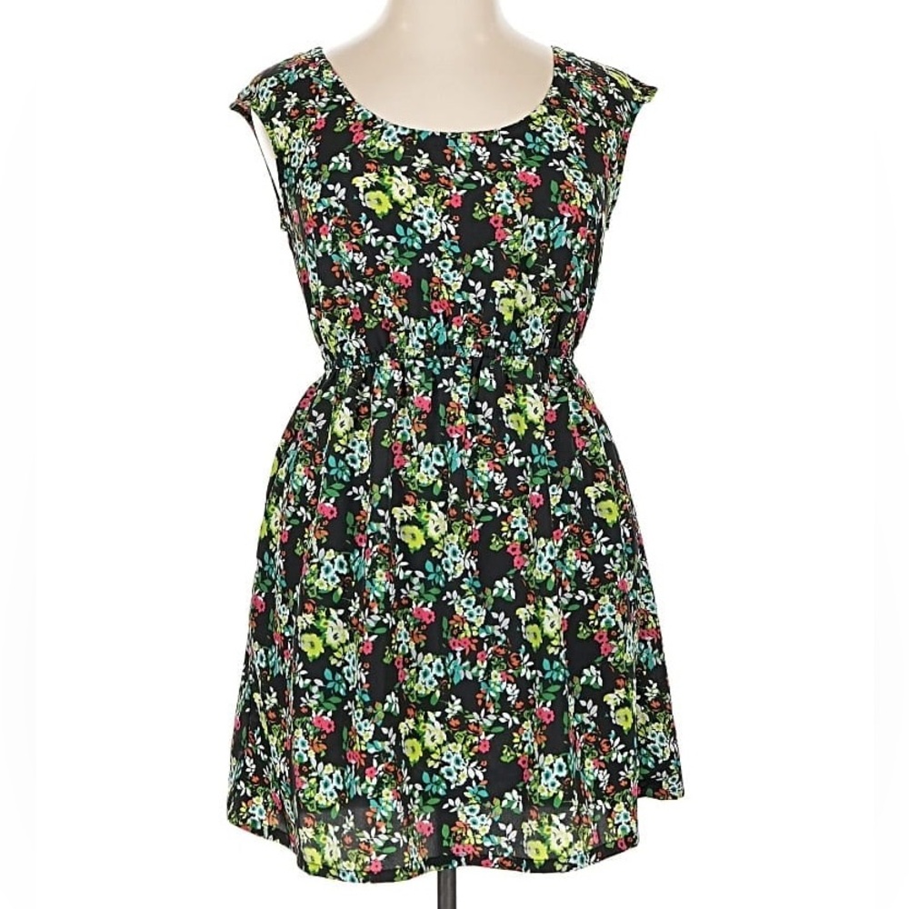 Xhilaration Y2K Cross-Back Floral Dress